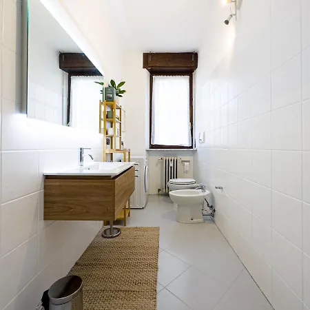 Litta's Flat In Affori - 3 Mins Walk From Mm3 Milan