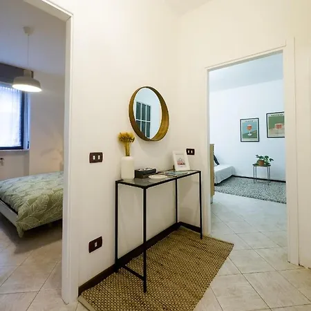 Apartment Litta's Flat In Affori - 3 Mins Walk From Mm3