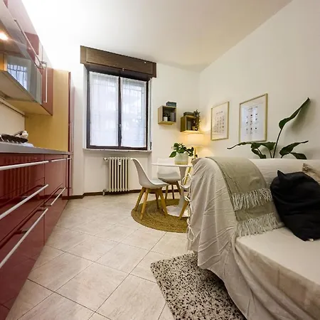 Litta's Flat In Affori - 3 Mins Walk From Mm3